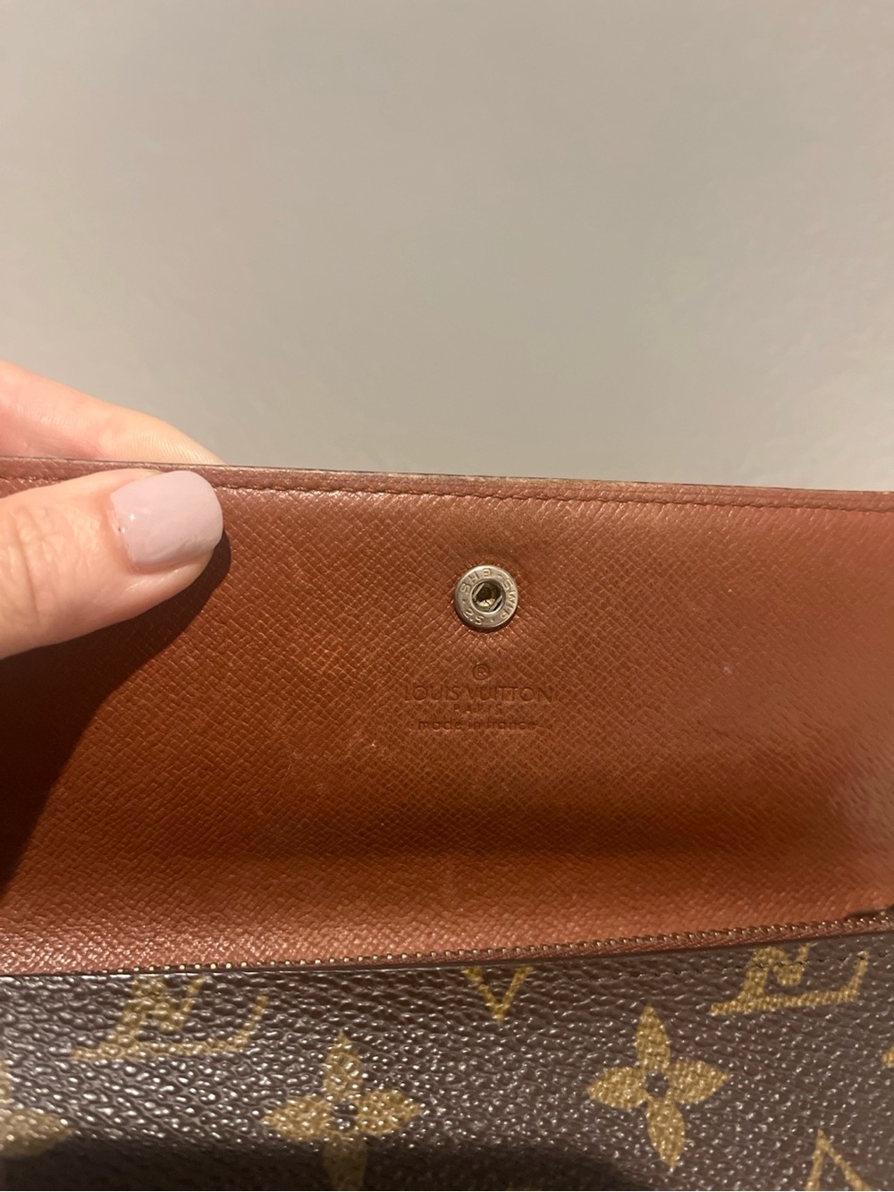 Louis Vuitton Vintage Monogram Sarah Long Wallet Made in France - Picture 10 of 10